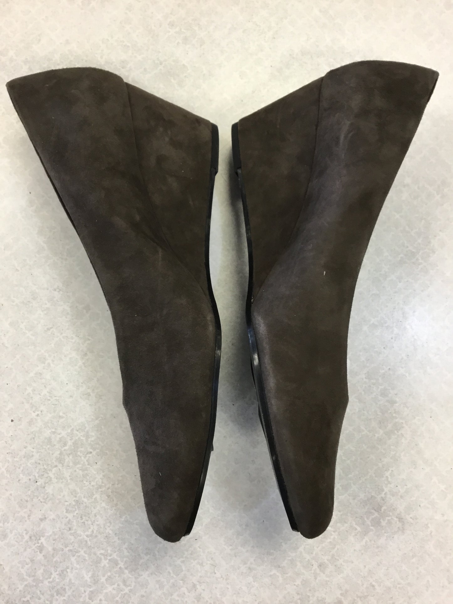 Shoes Heels Wedge By Vaneli In Brown, Size: 8.5