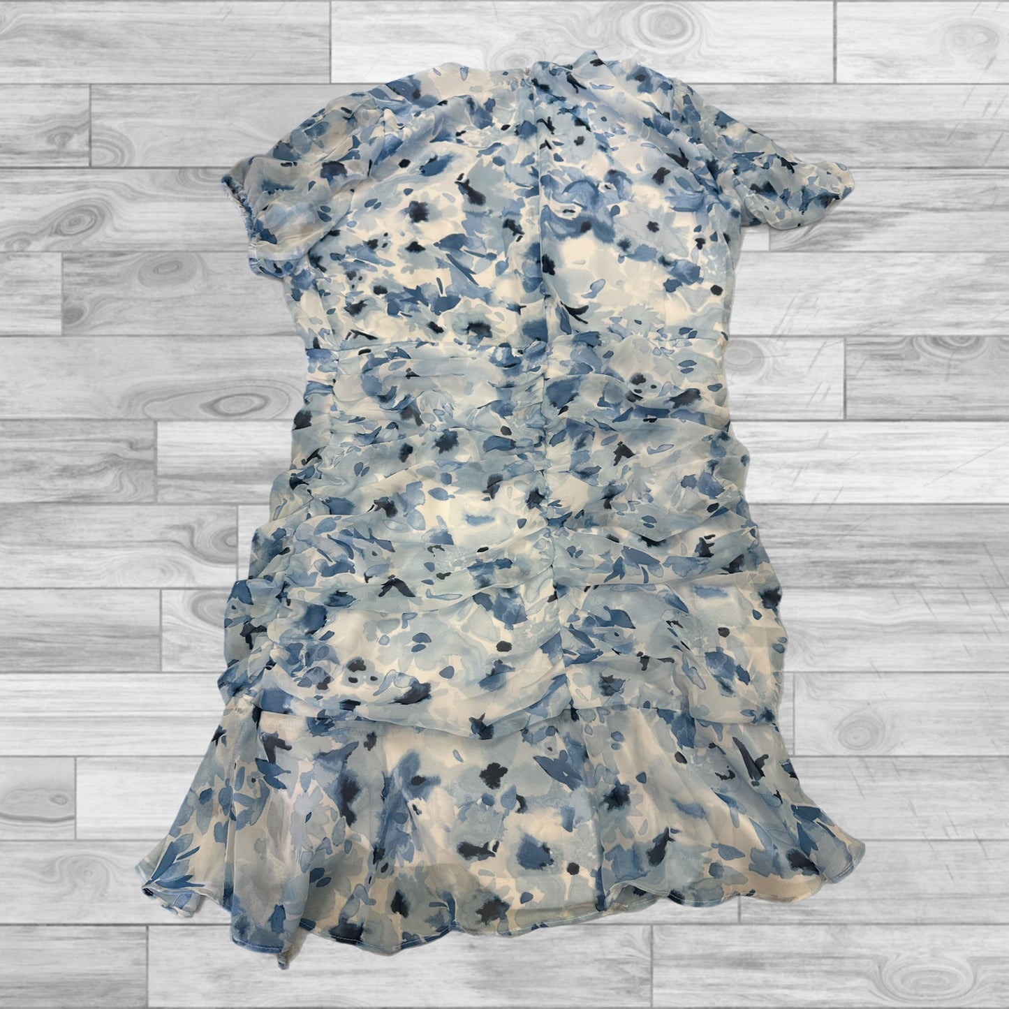Dress Casual Short By Clothes Mentor Size: 14