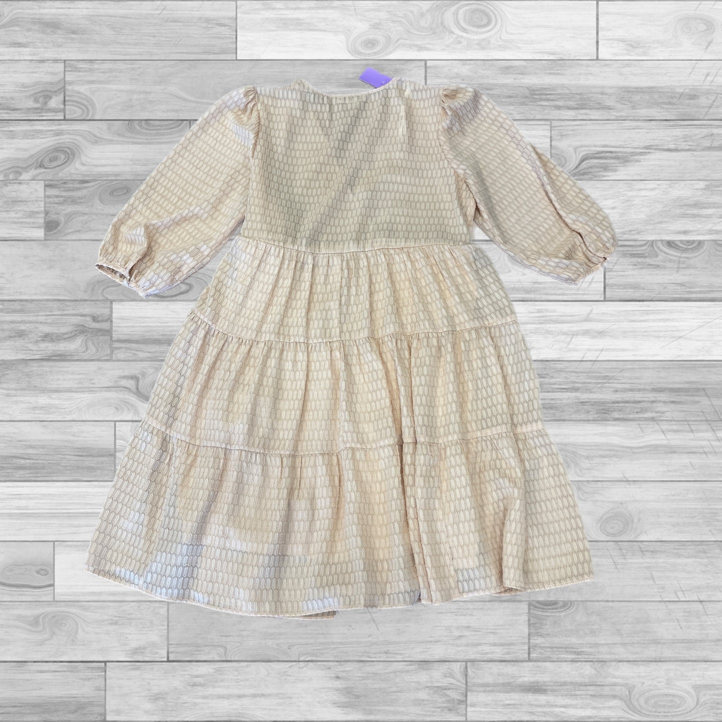 Tan Dress Casual Short Chicos, Size 6