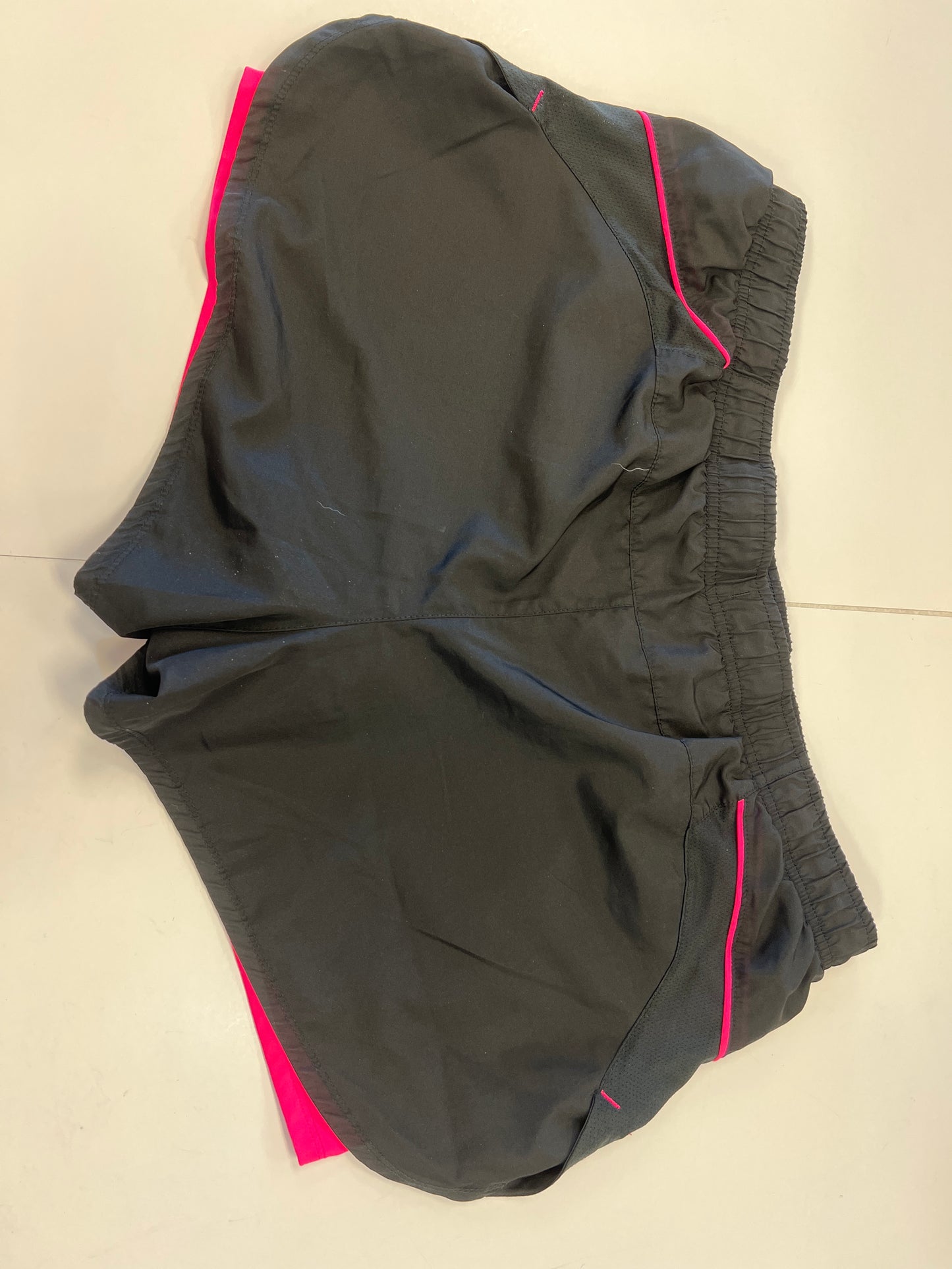 Athletic Shorts By Clothes Mentor Size: Xl