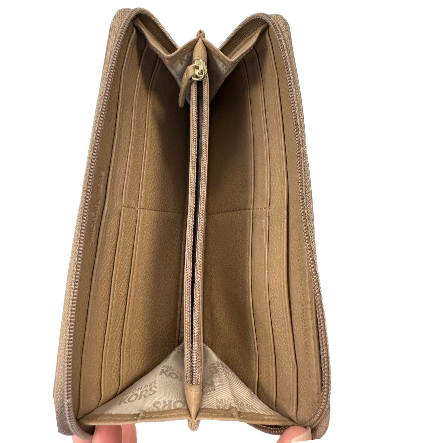 Wallet Designer By Michael Kors Size: Medium