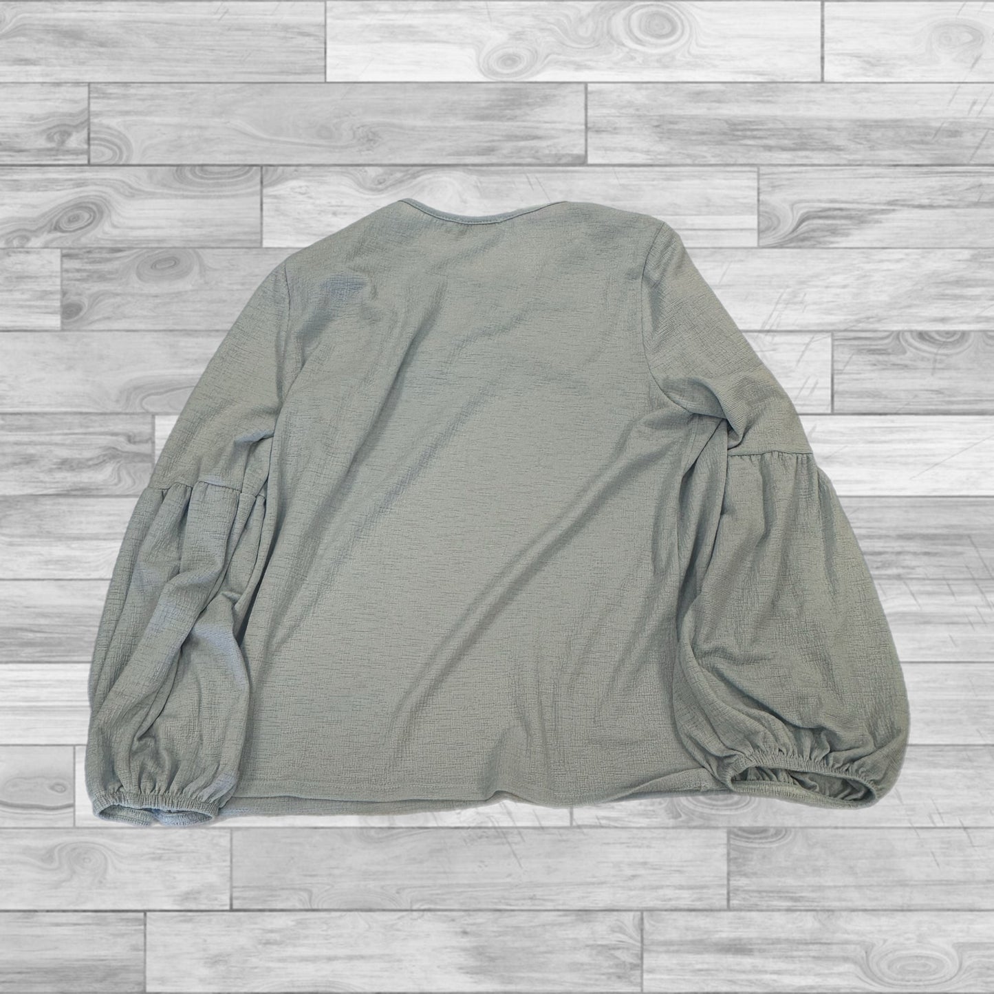 Top Long Sleeve By Cha Cha Vente Size: L