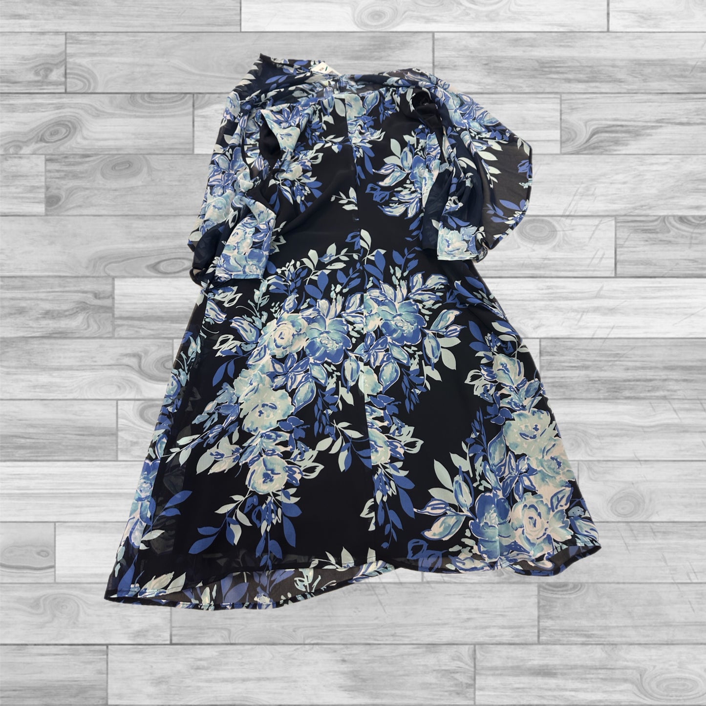 Dress Casual Short By Connected Apparel In Blue, Size: 12