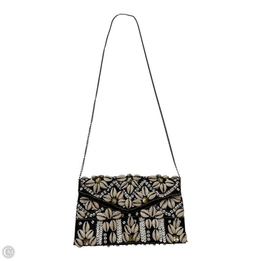 Crossbody By Clothes Mentor, Size: Medium