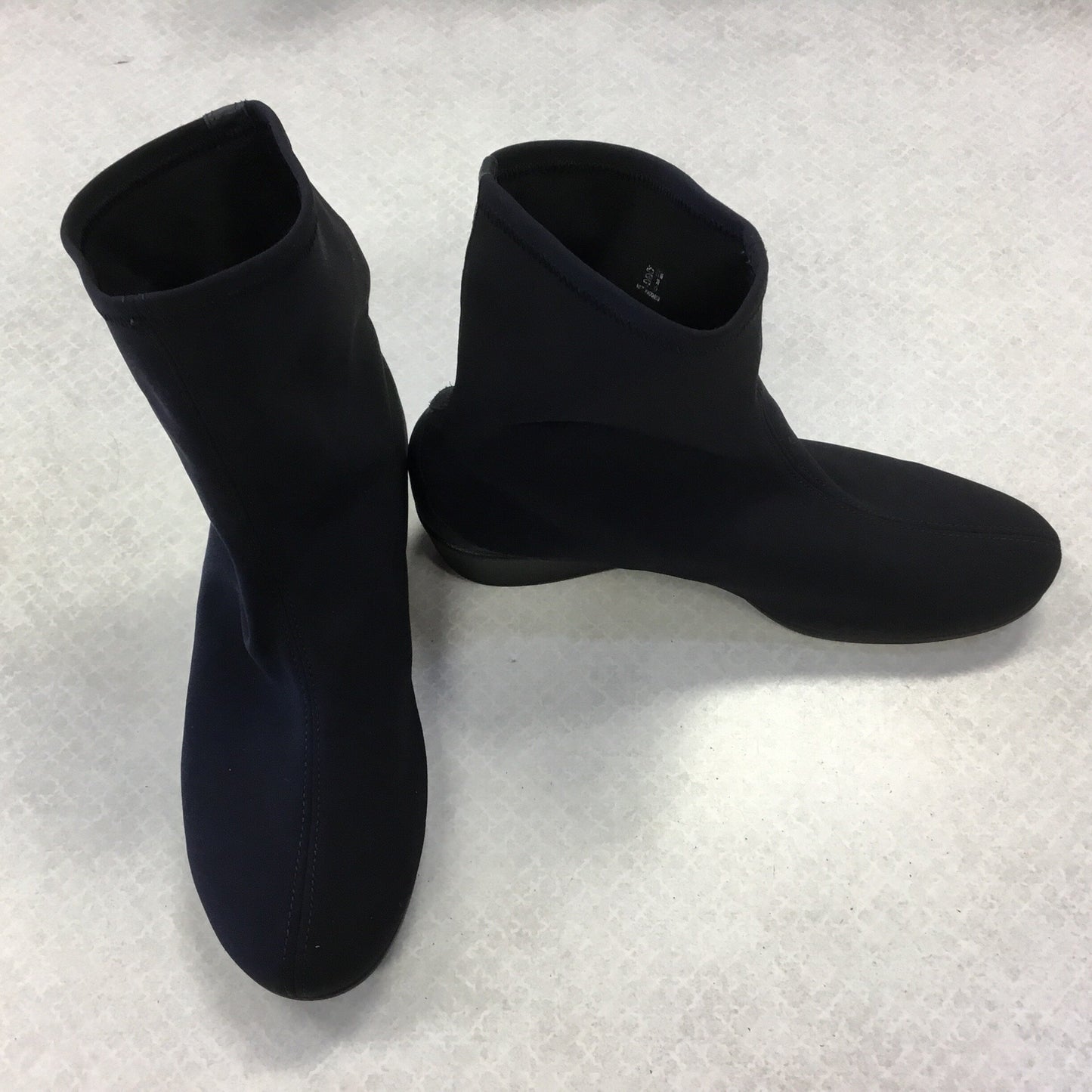 Boots Ankle Heels By Ecco Size: 9.5