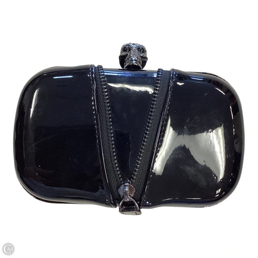 Clutch By Clothes Mentor, Size: Small