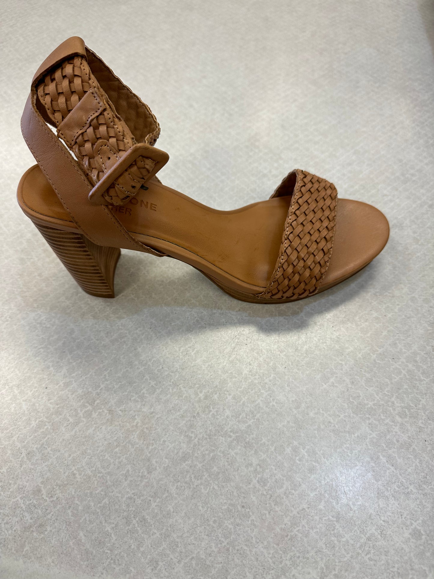 Shoes Heels Block By Clothes Mentor Size: 10