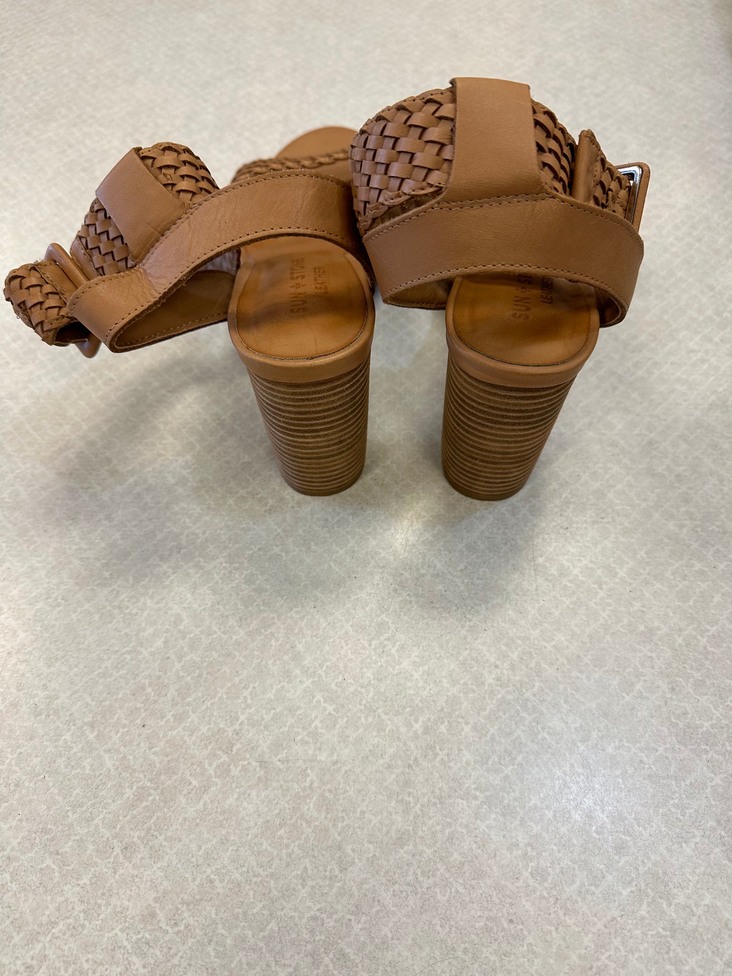 Shoes Heels Block By Clothes Mentor Size: 10