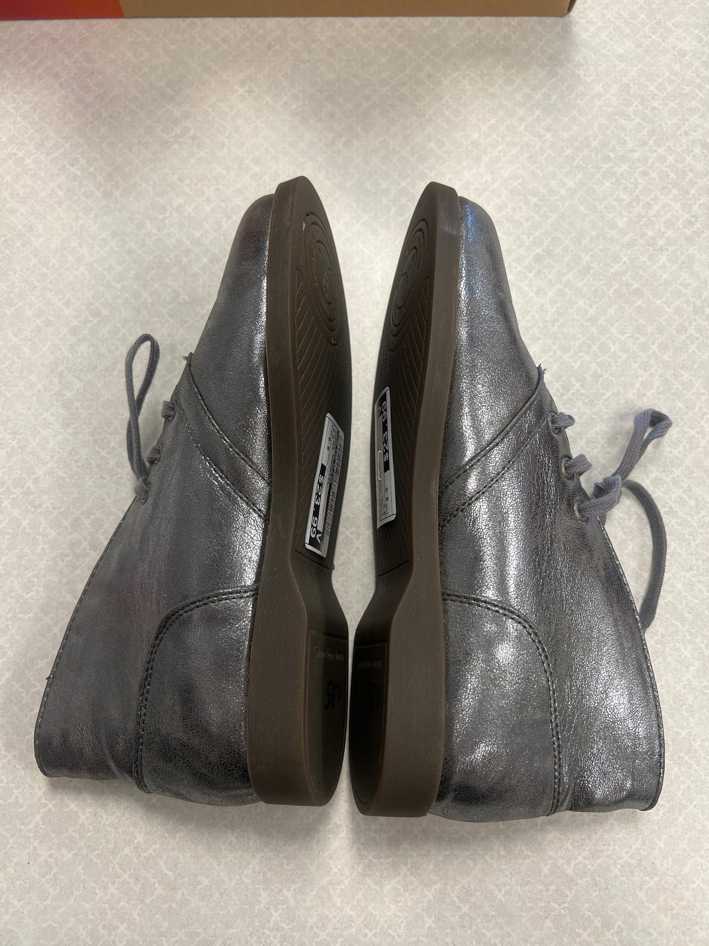 Shoes Sneakers By Calvin Klein Size: 8.5