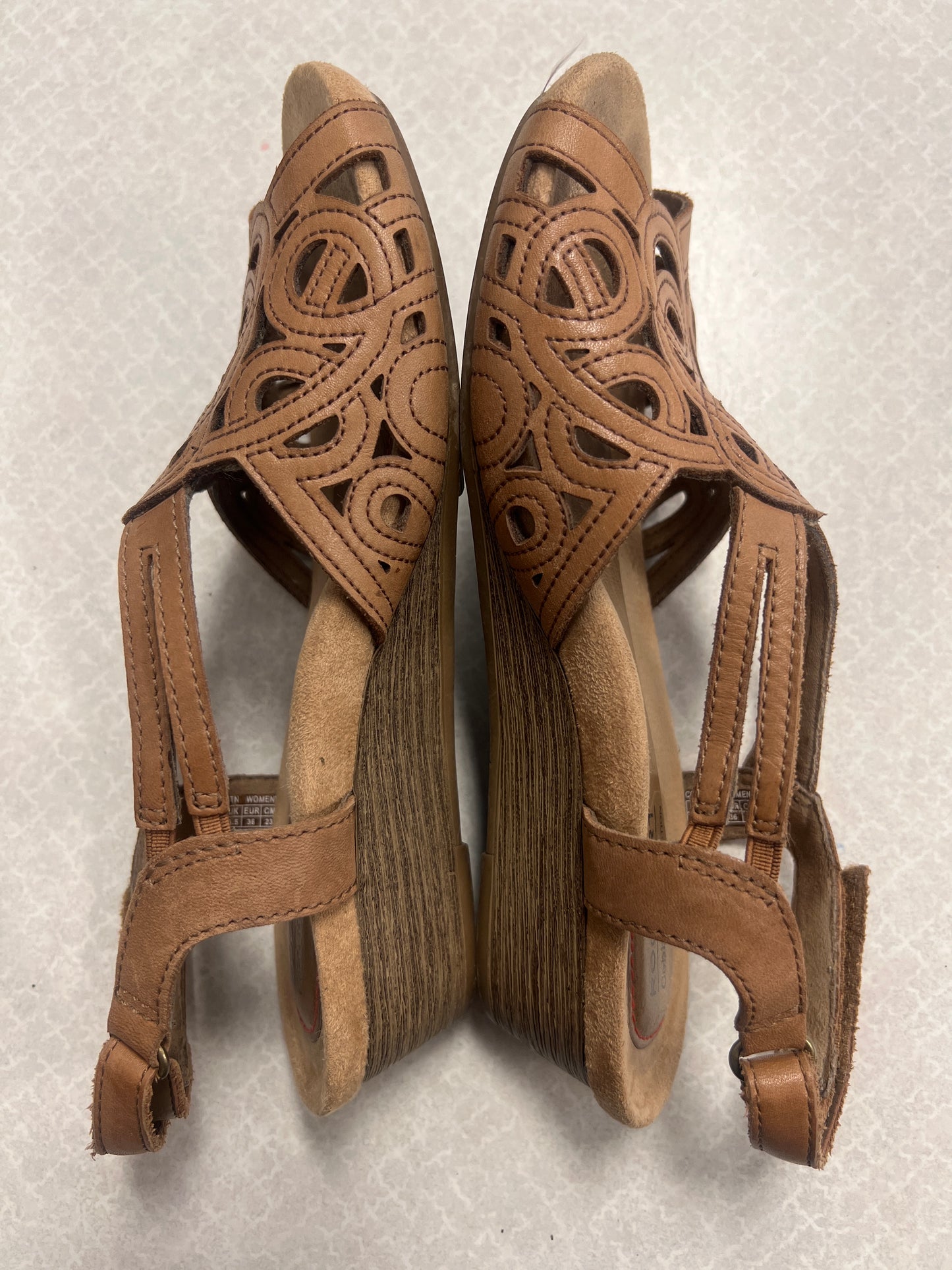 Shoes Heels Wedge By Rockport Size: 6