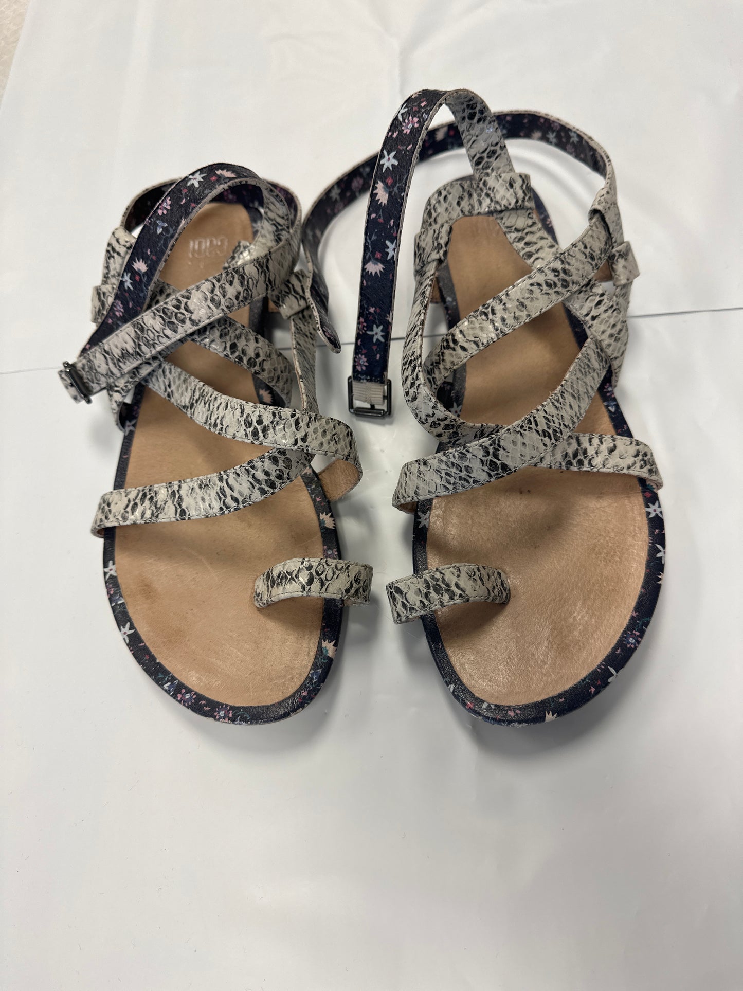 Sandals Low By Cabi Size: 9