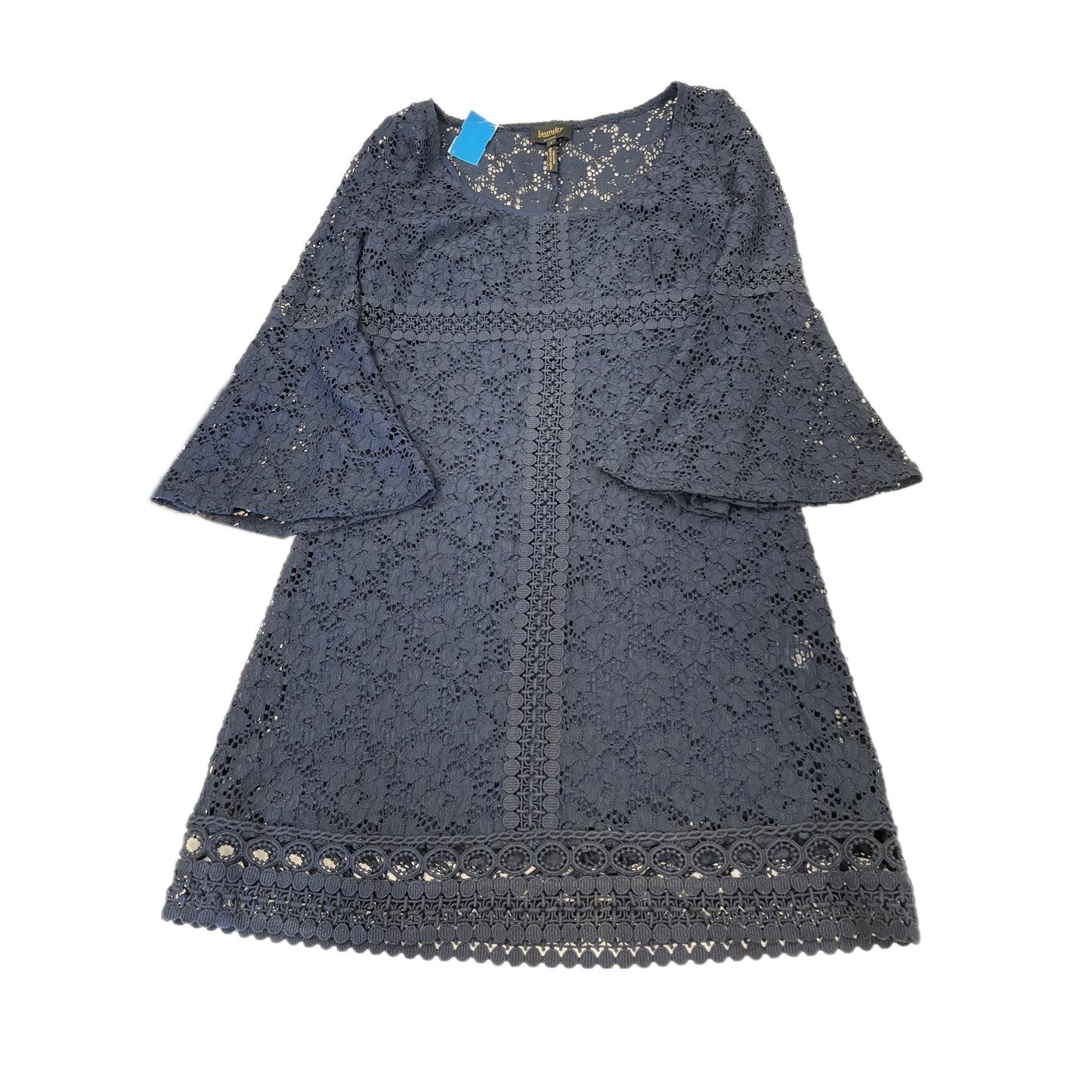 Dress Casual Short By Laundry Size: 4