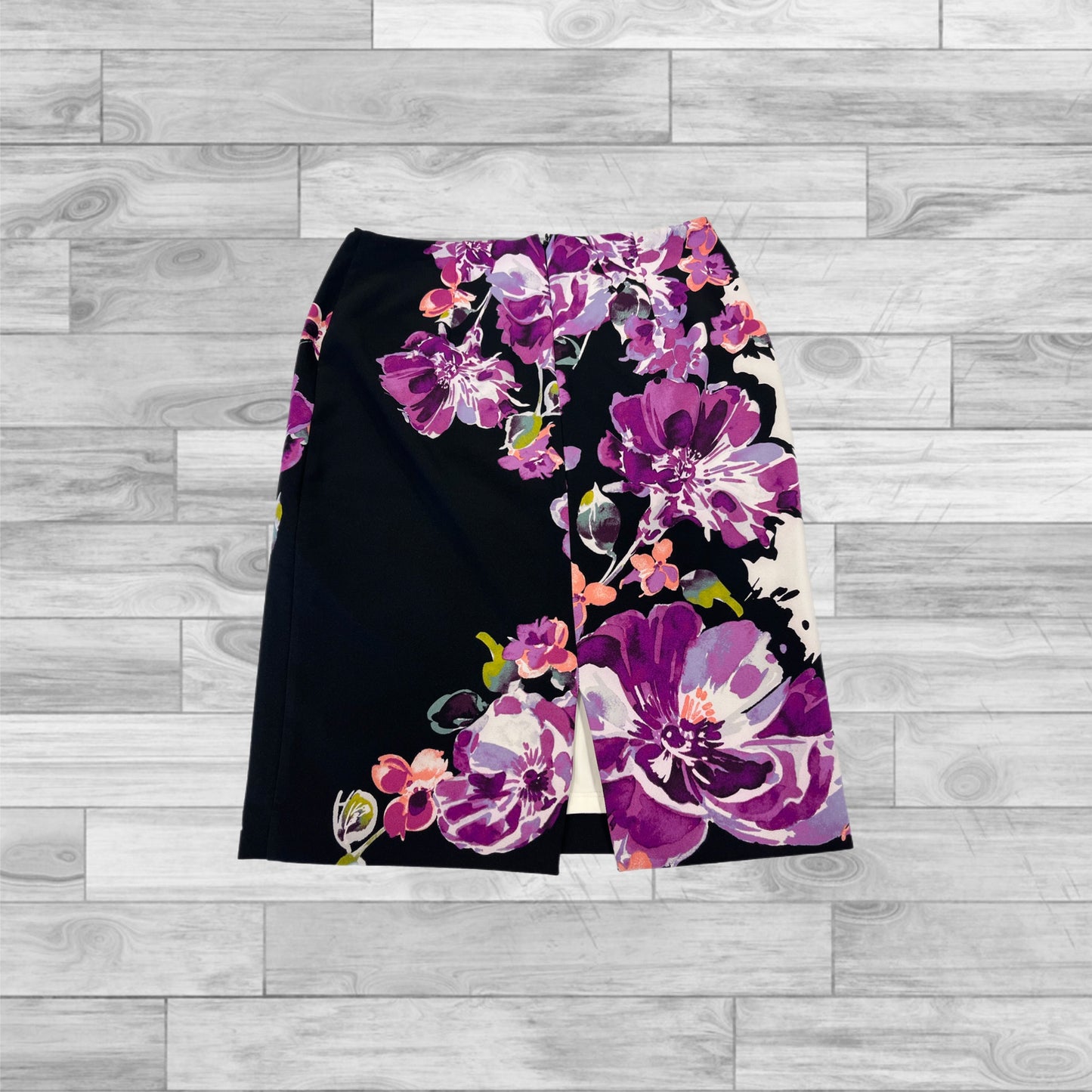 Skirt Mini & Short By White House Black Market In Floral Print, Size: 6