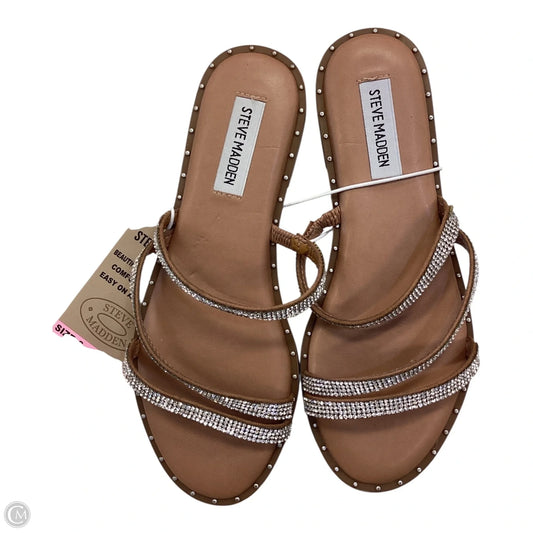 Sandals Flats By Steve Madden In Silver, Size: 6