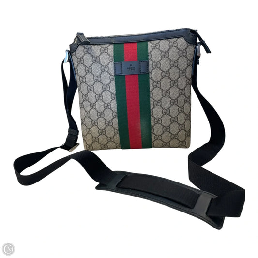 Crossbody Luxury Designer By Gucci, Size: Medium