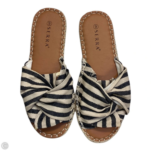 Sandals Flats By Serra In Striped Pattern, Size: 9