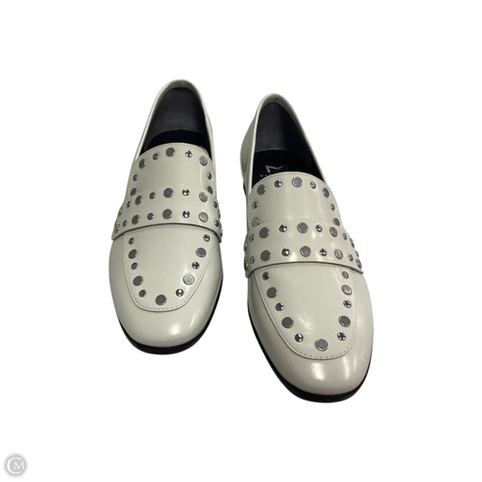 Shoes Flats By Marc Fisher In White, Size: 6.5