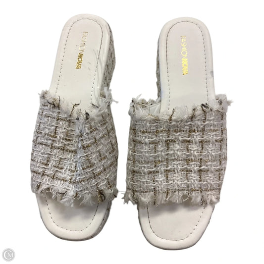 Shoes Heels Platform By Fashion Nova In Gold & White, Size: 10
