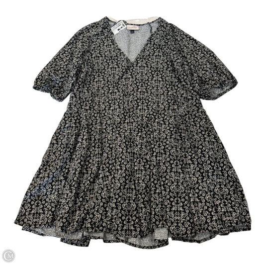 Dress Casual Short By Universal Thread In Black & White, Size: L