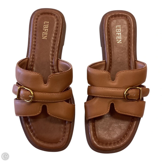 Sandals Flats By Clothes Mentor In Brown, Size: 8.5