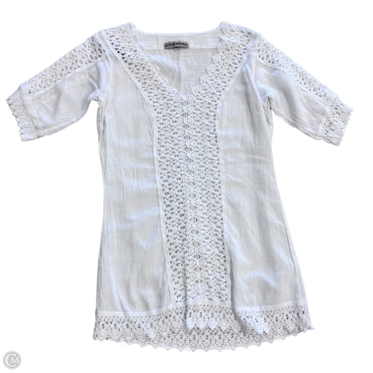 Top Short Sleeve By Clothes Mentor In White, Size: S