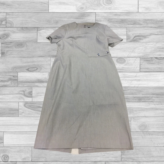 Dress Casual Short By Banana Republic In Grey, Size: 14