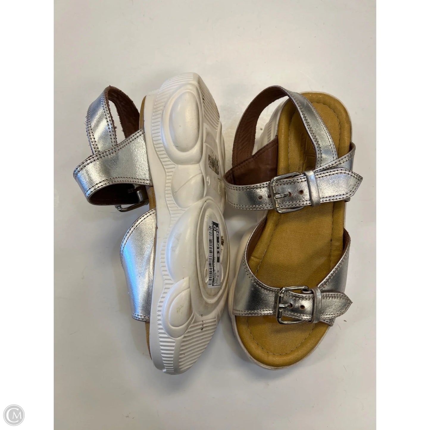 Sandals Flats By Cmc In Silver, Size: 6.5