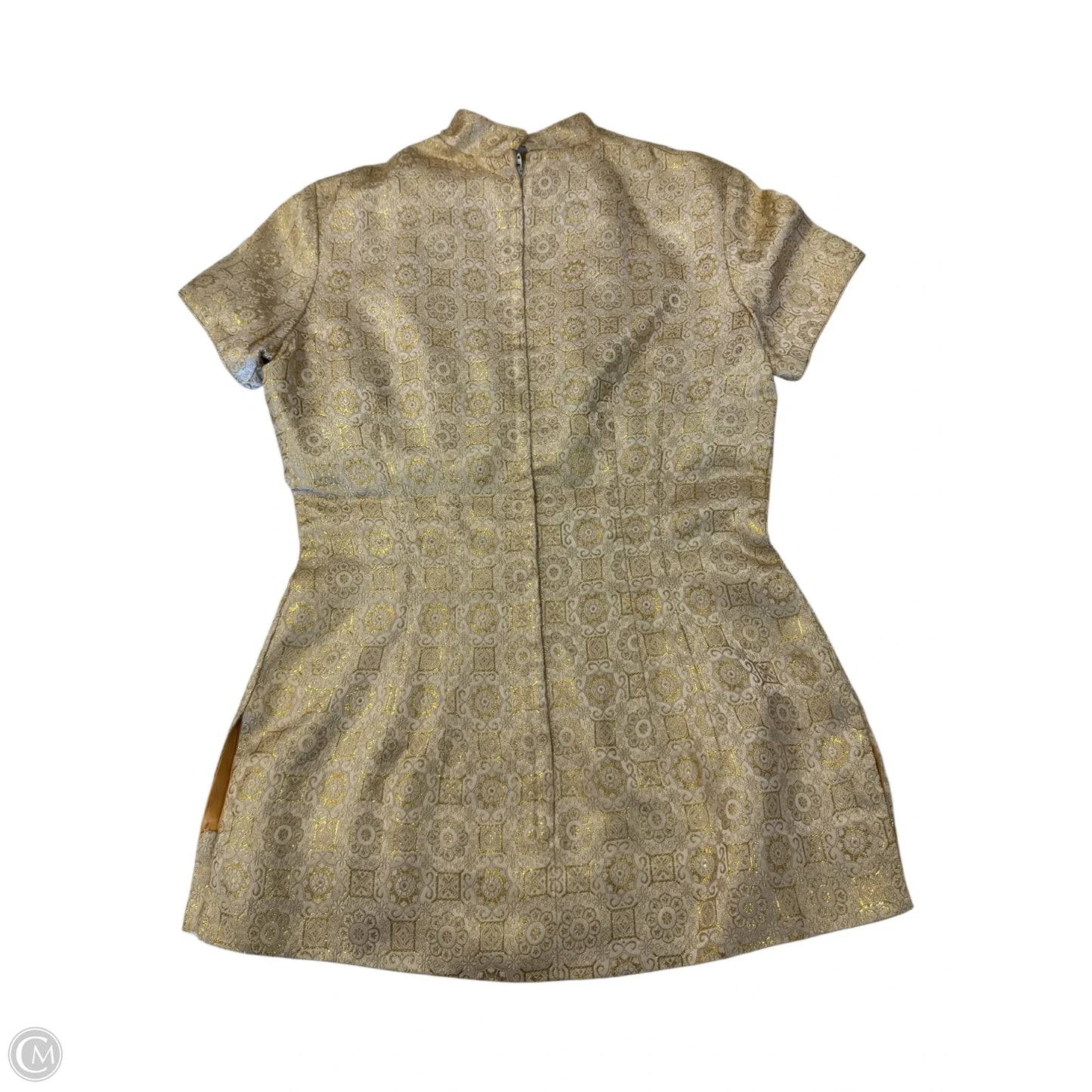 Dress Casual Short By Clothes Mentor In Gold, Size: Xs