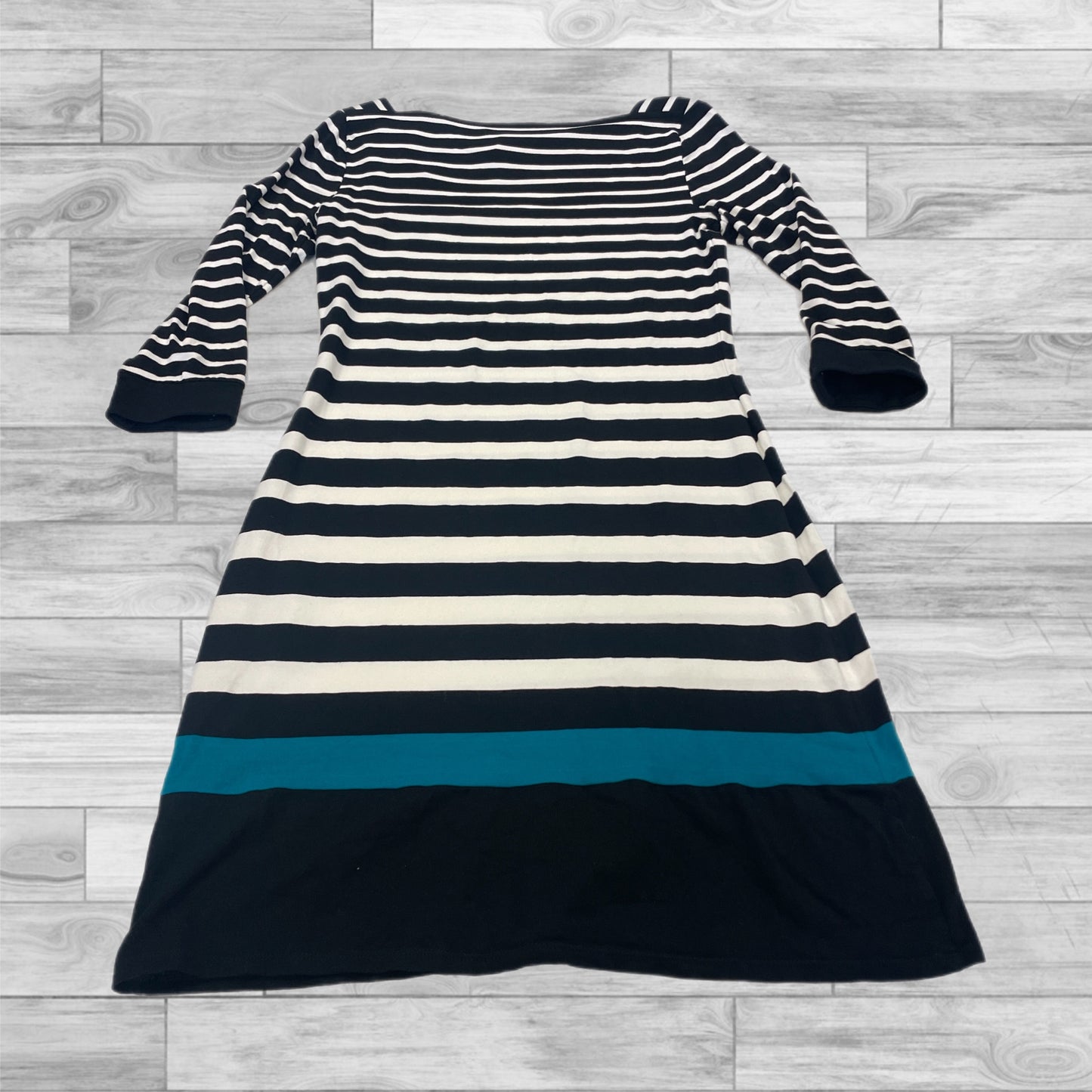 Dress Casual Short By White House Black Market In Striped Pattern, Size: Xs