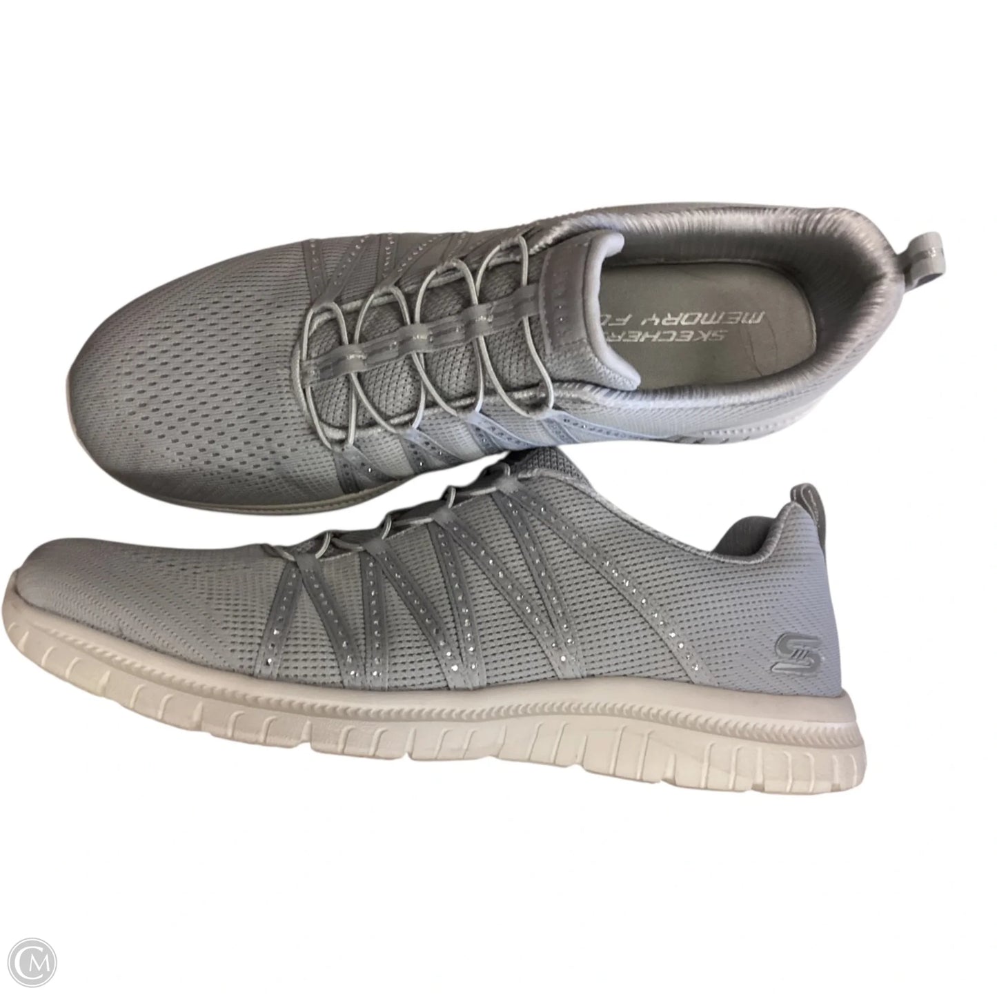 Shoes Sneakers By Skechers In Grey & Silver, Size: 9.5