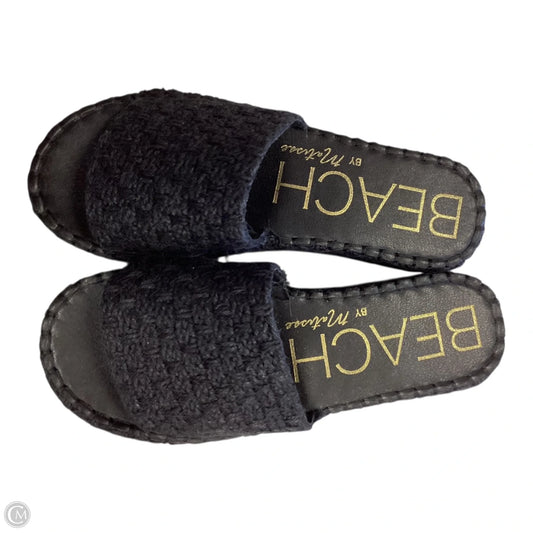 Sandals Flats By Clothes Mentor In Black, Size: 7