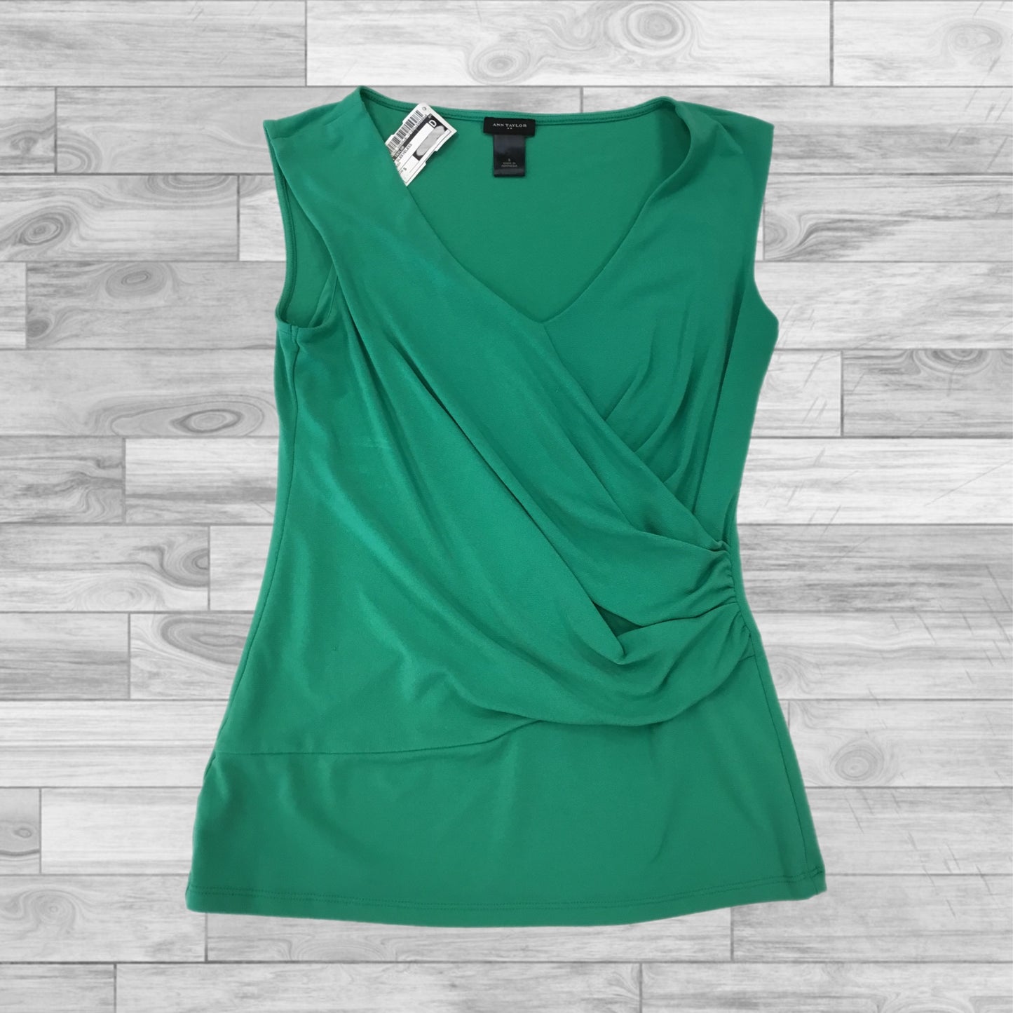 Top Sleeveless By Ann Taylor In Green, Size: S