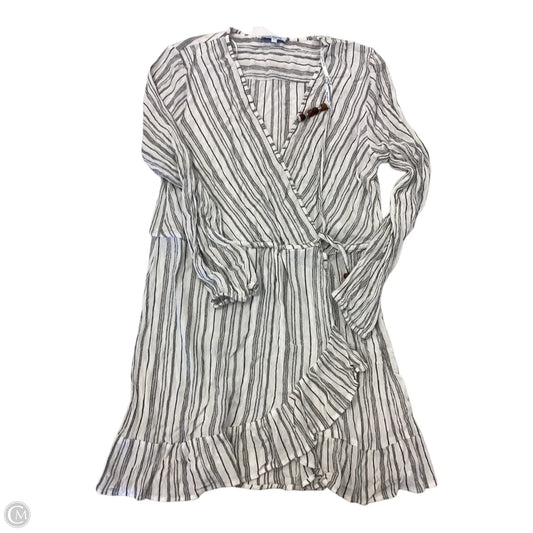 Swimwear Cover-up By Clothes Mentor In Striped Pattern, Size: L