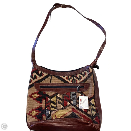 Crossbody By Cmc, Size: Large