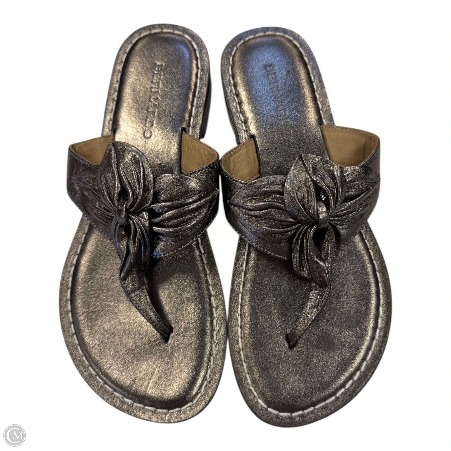 Sandals Flats By Bernardo In Grey, Size: 7.5