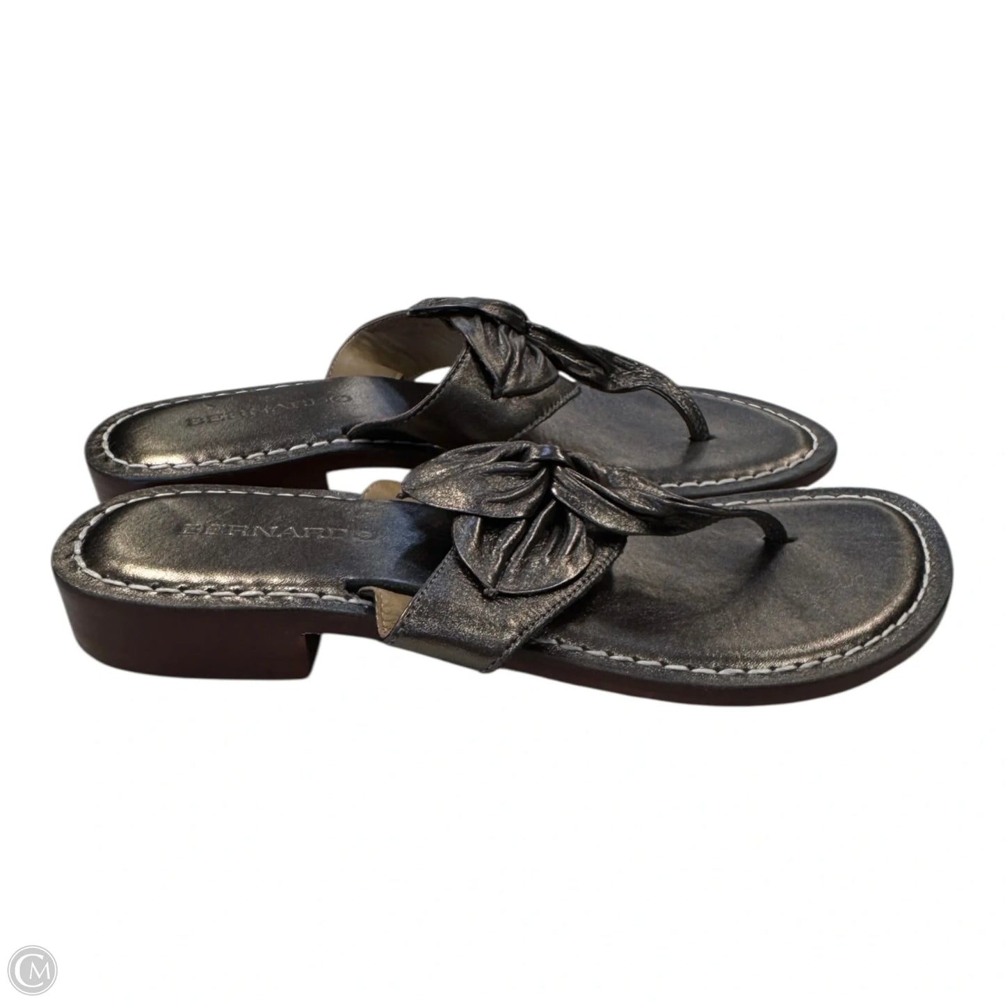 Sandals Flats By Bernardo In Grey, Size: 7.5