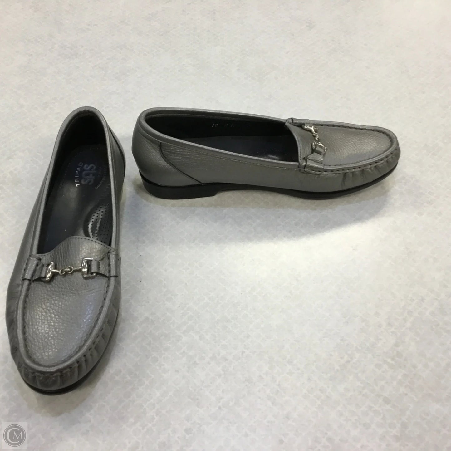 Shoes Flats By Sas In Silver, Size: 10