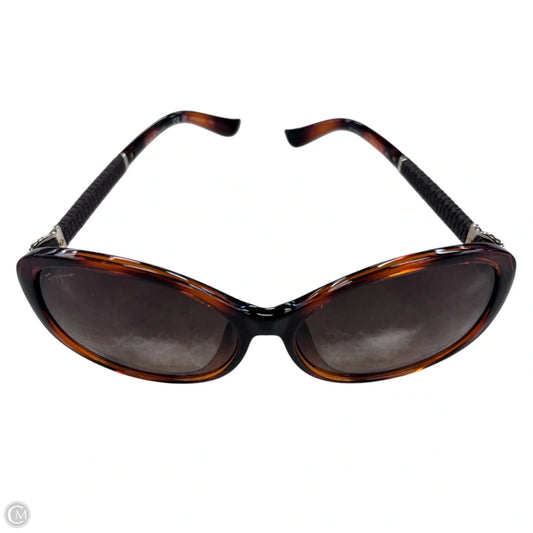 Sunglasses Luxury Designer By Ferragamo, Size: Medium
