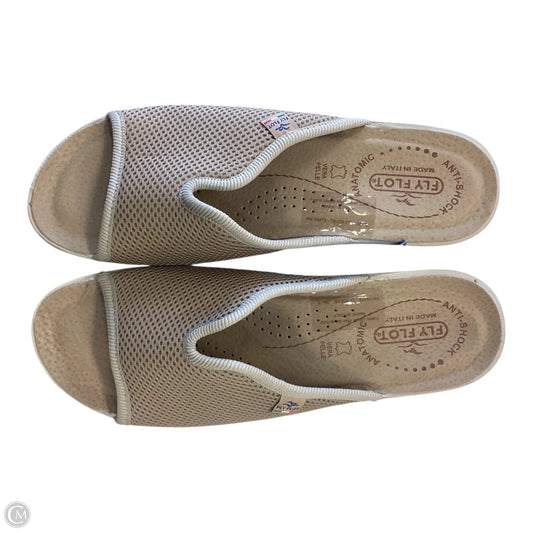 Sandals Flats By Clothes Mentor In Tan, Size: 8
