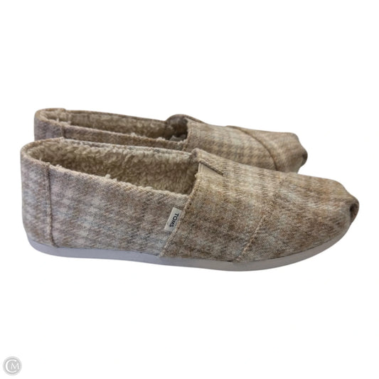 Shoes Flats By Toms In Tan, Size: 5