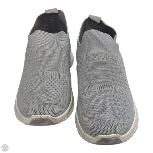 Shoes Athletic By Clothes Mentor In Grey, Size: 6
