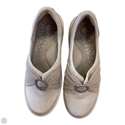 Shoes Flats By Clothes Mentor In Tan, Size: 9.5