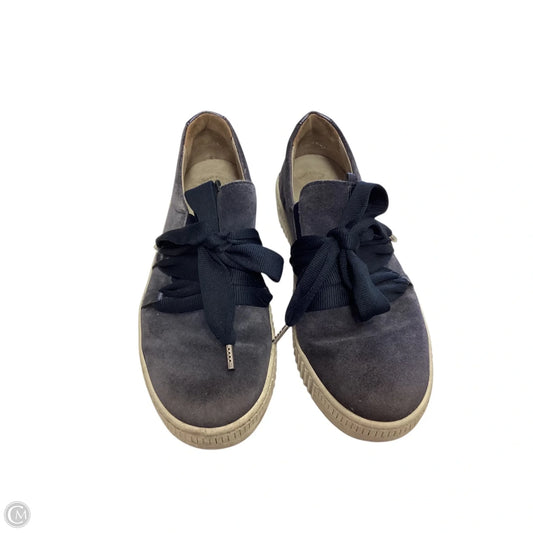 Shoes Flats By Clothes Mentor In Blue, Size: 5