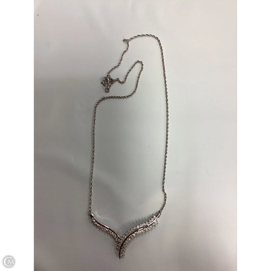 Necklace Layered By Clothes Mentor