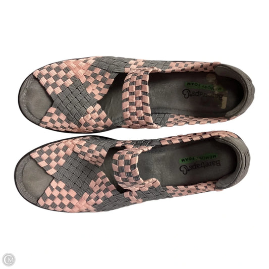 Sandals Heels Wedge By Bare Traps In Pink & Grey, Size: 7