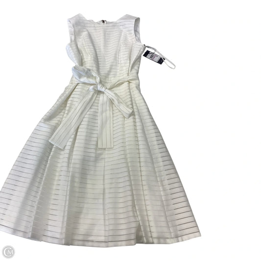Dress Casual Short By Tommy Hilfiger In White, Size: 6