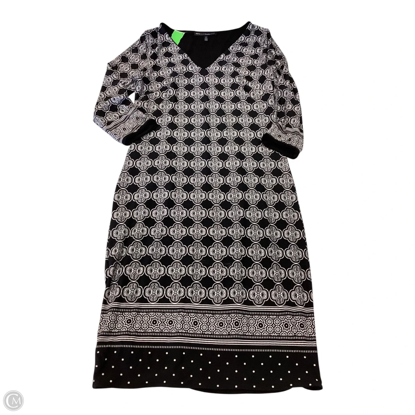 Dress Casual Short By White House Black Market In Black & White, Size: M
