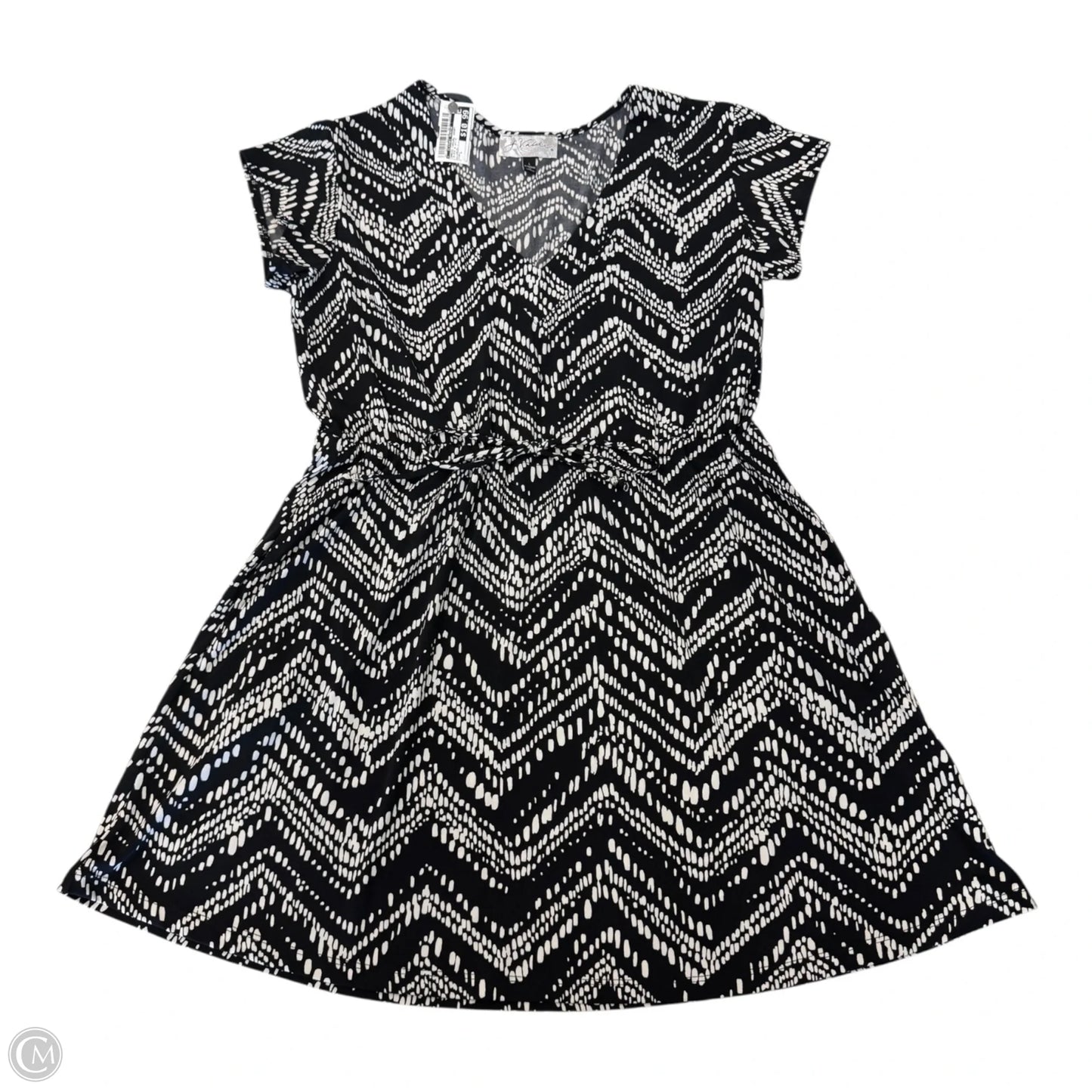 Dress Casual Short By Clothes Mentor In Black & White, Size: L